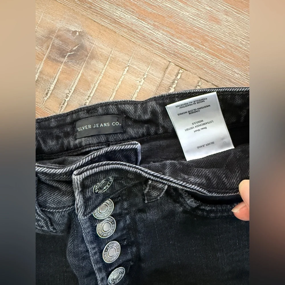 Silver Jean Co womens black Hi Rise Beau Shorts W25 L3.5